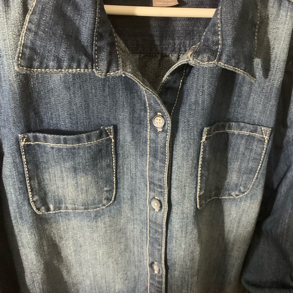 Old Navy little girls stone-washed Jean dress. Size 8. Pre-owned. - Picture 3 of 11